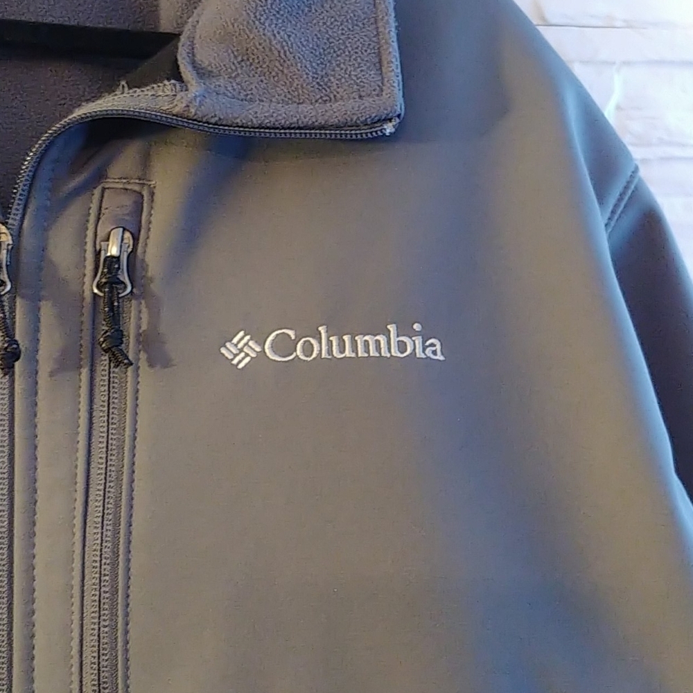 Columbia Jacket - Picture 2 of 8